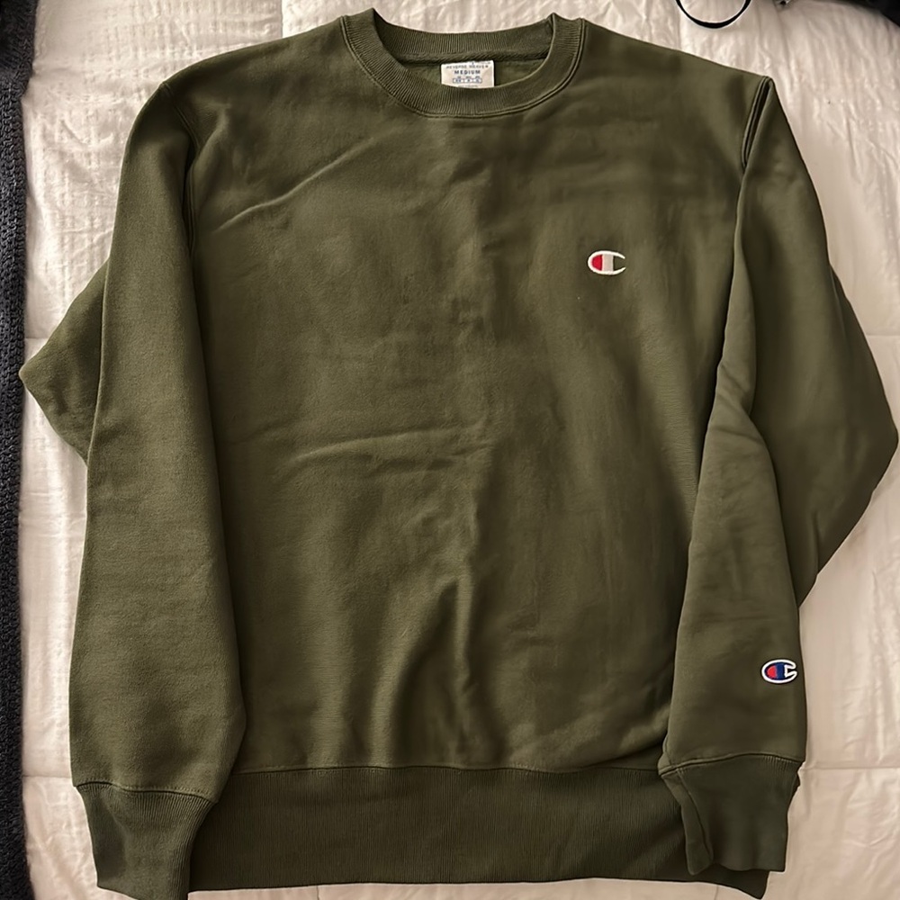 Champion Men's Olive Green Sweater